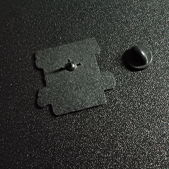 Novelty Pin (NEW) - Picture 2 of 3